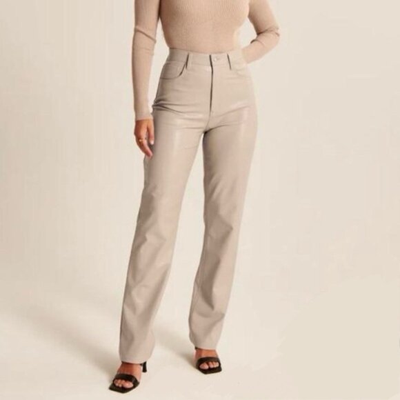 NWT Abercrombie & Fitch 90s Straight Ultra High Rise Vegan Leather Cream Pant 33 - Picture 1 of 10